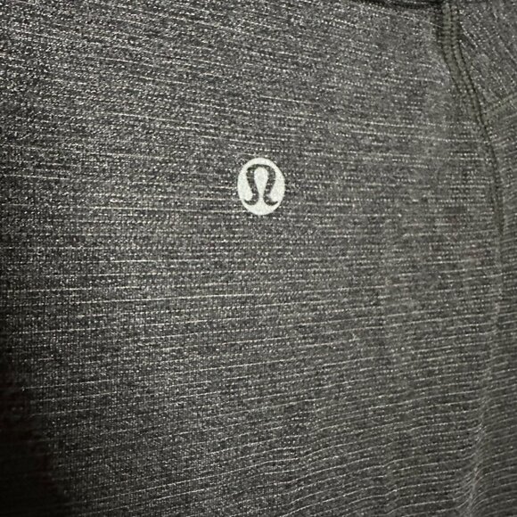 Lululemon Men's Up Front Short Sleeve Top Pullover T-Shirt V-Neck Gray Large - Picture 4 of 4